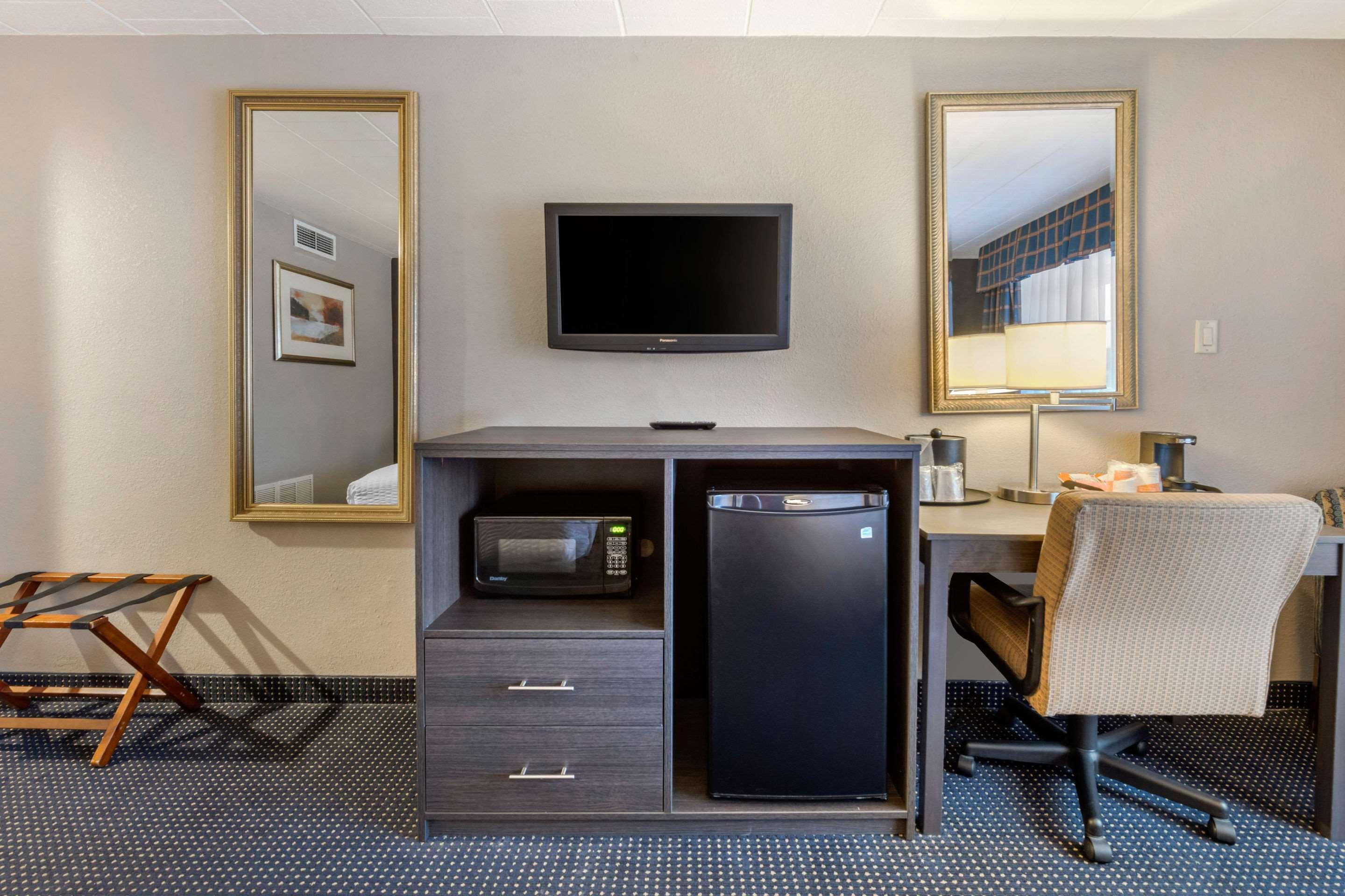 Clarion Hotel And Conference Center Harrisburg West New Cumberland Εξωτερικό φωτογραφία