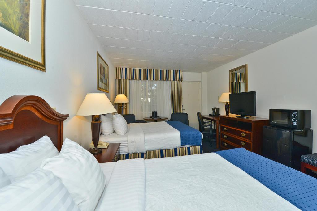 Clarion Hotel And Conference Center Harrisburg West New Cumberland Εξωτερικό φωτογραφία