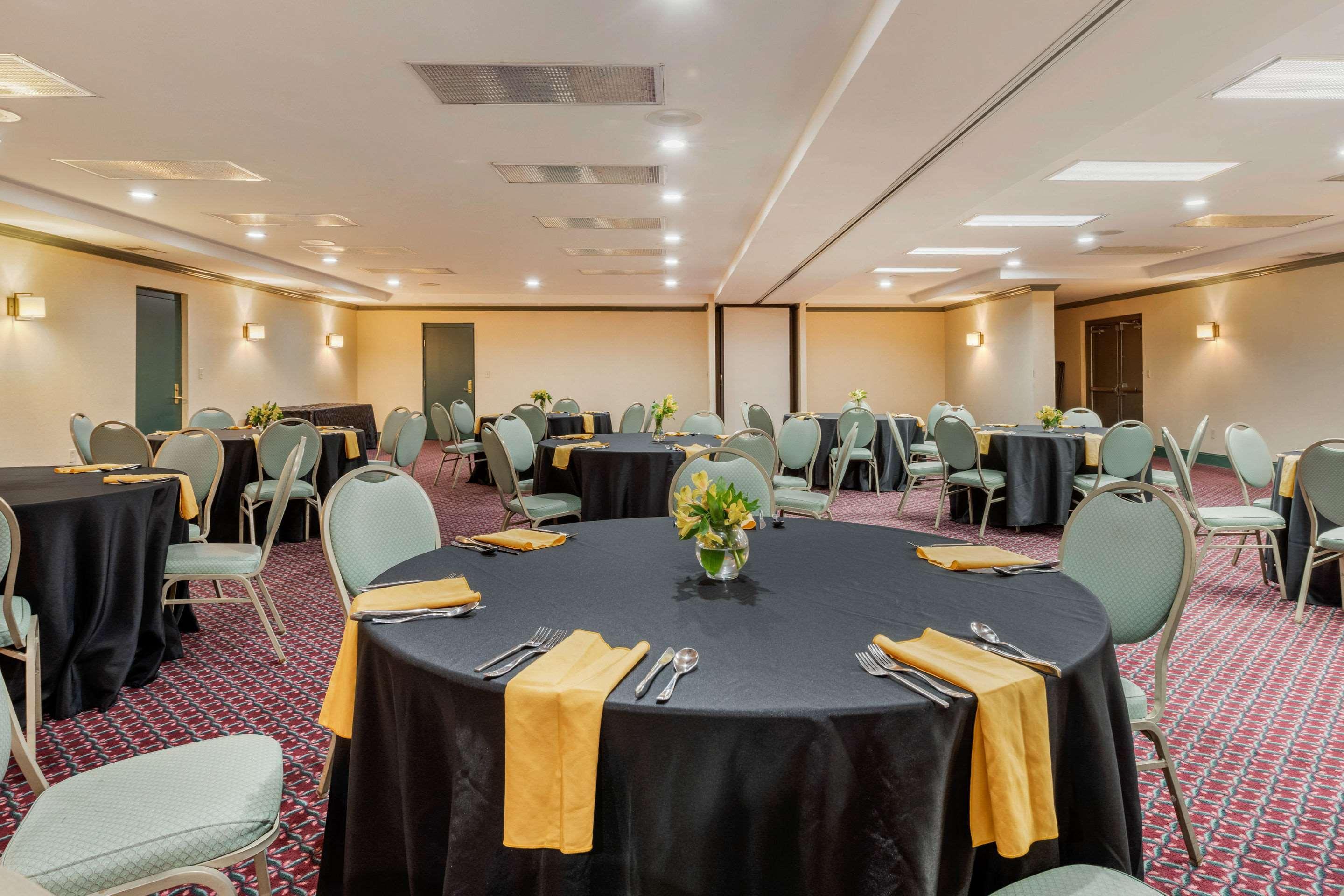 Clarion Hotel And Conference Center Harrisburg West New Cumberland Εξωτερικό φωτογραφία