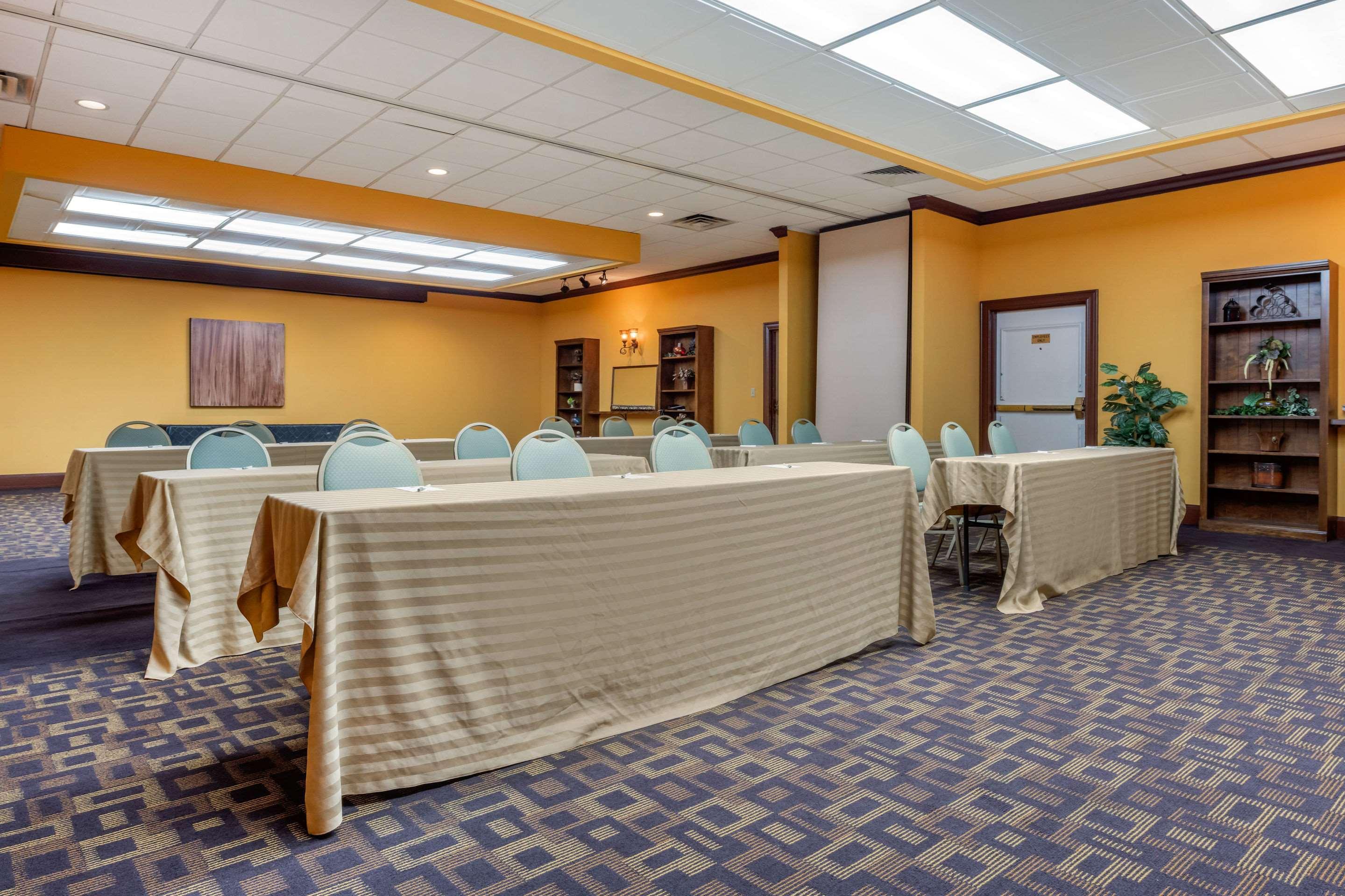 Clarion Hotel And Conference Center Harrisburg West New Cumberland Εξωτερικό φωτογραφία