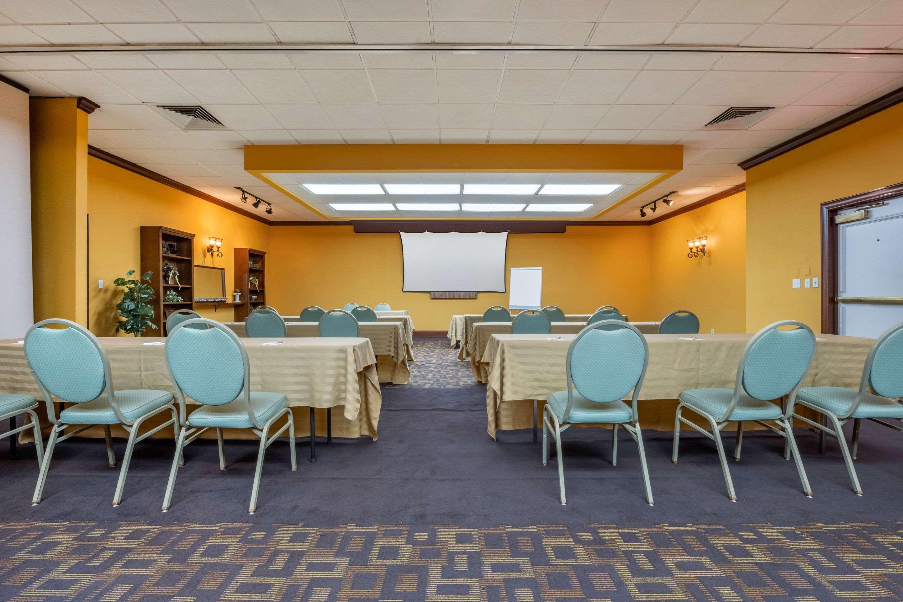 Clarion Hotel And Conference Center Harrisburg West New Cumberland Εξωτερικό φωτογραφία